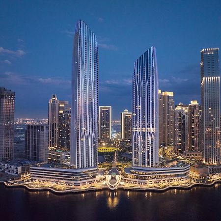 Address Creek Harbour Hotell Dubai Exteriör bild The complex at night