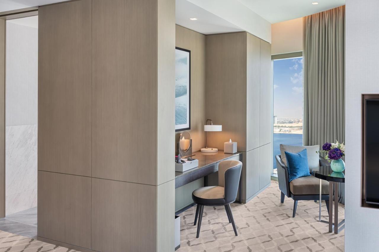Address Creek Harbour Hotell Dubai Exteriör bild A typical bedroom