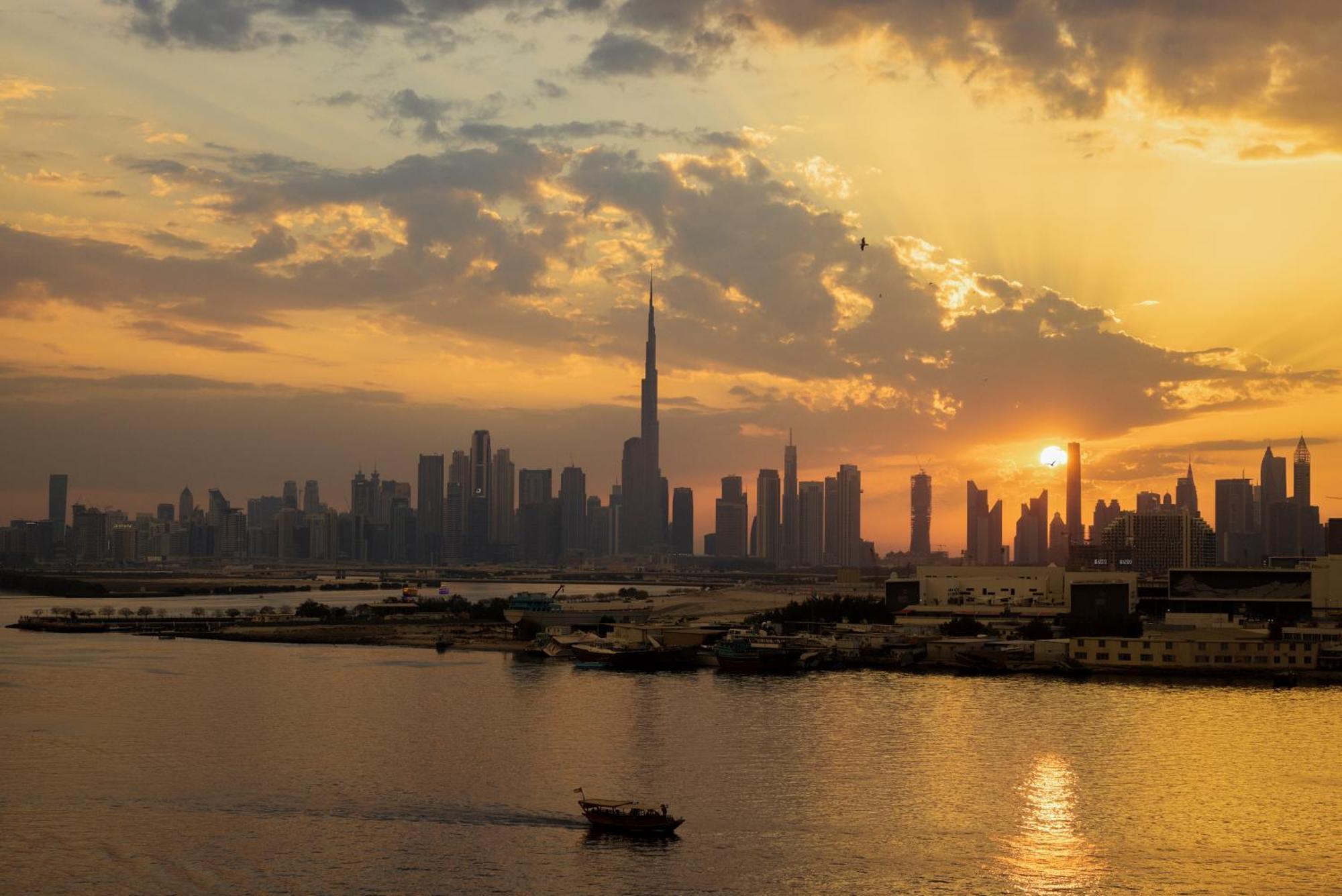 Address Creek Harbour Hotell Dubai Exteriör bild Dubai skyline